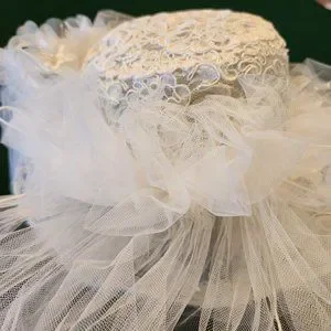Juliet Veils by Chicago Bead Works | Accessories | Vintage  display picture 2